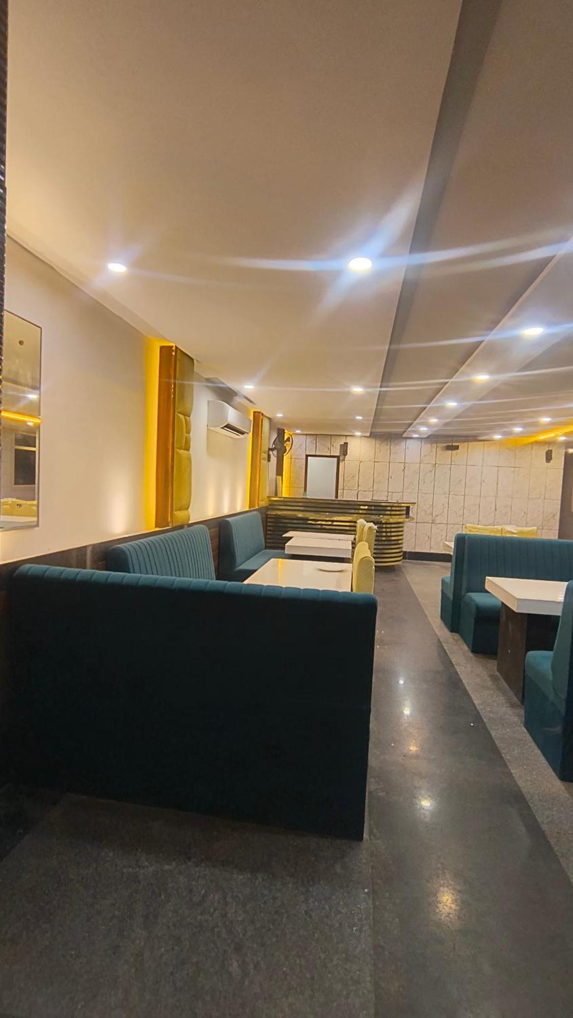 Hotel Town Grand Agra  Zewnętrze zdjęcie