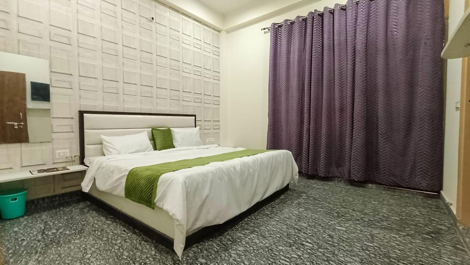 Hotel Town Grand Agra  Zewnętrze zdjęcie
